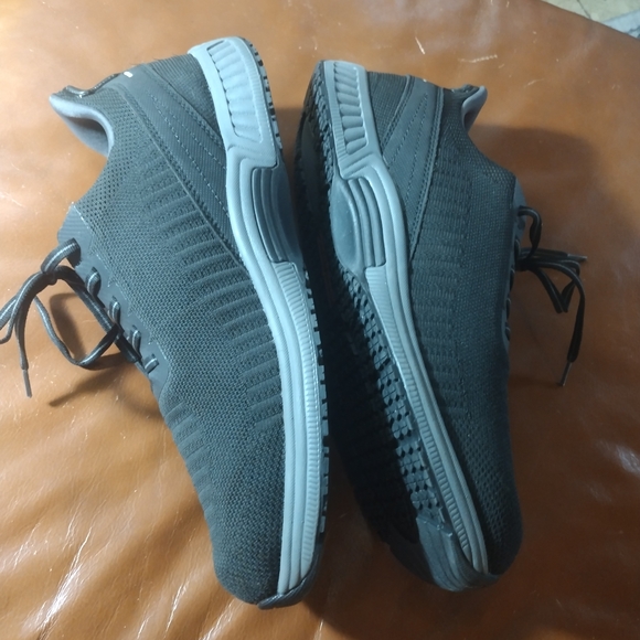 Men's size 12 Ortho Feet Athletic Shoes - Picture 5 of 8